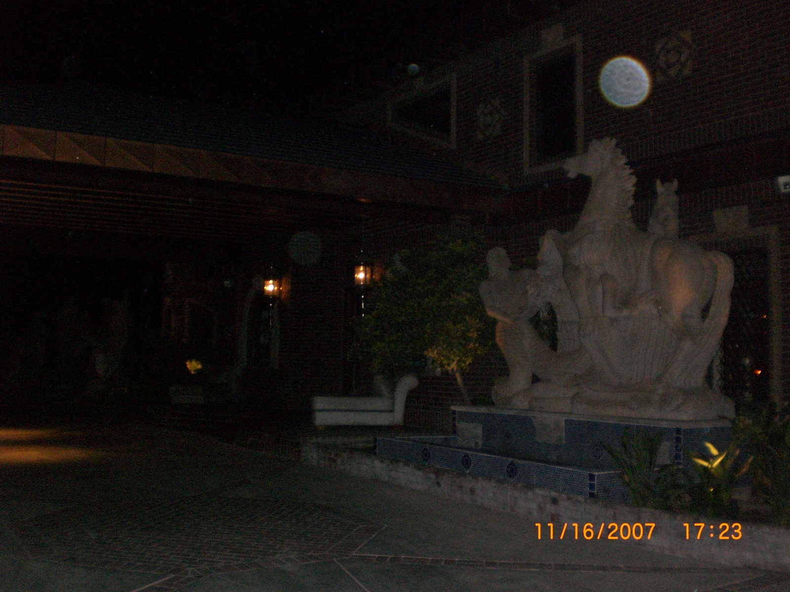 Outside Las Vegas Mansion Las Vegas Mansion